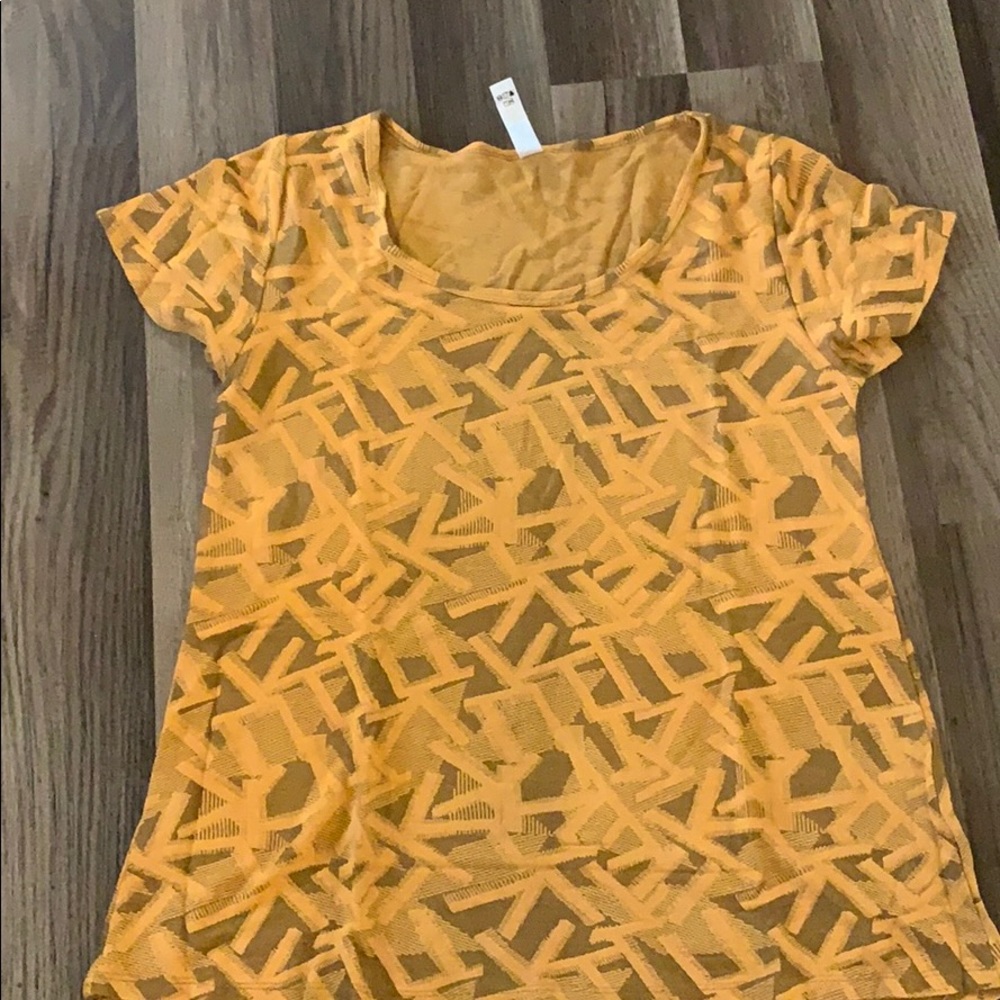 LuLaRoe Classic t